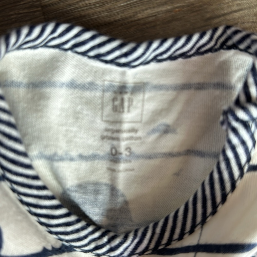 Gap Rompers - Picture 9 of 9